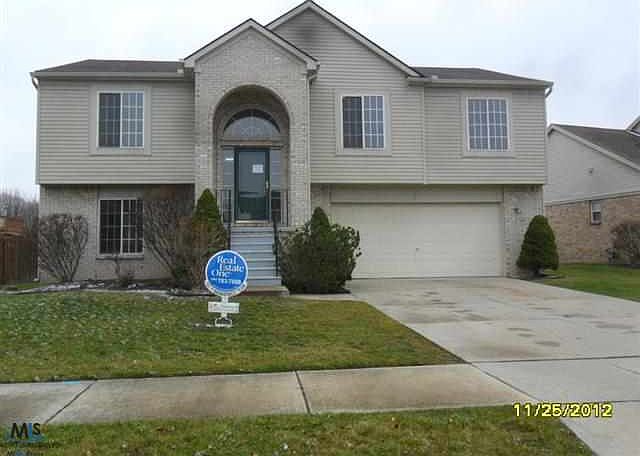 1st image of 907 Wildwood Ln