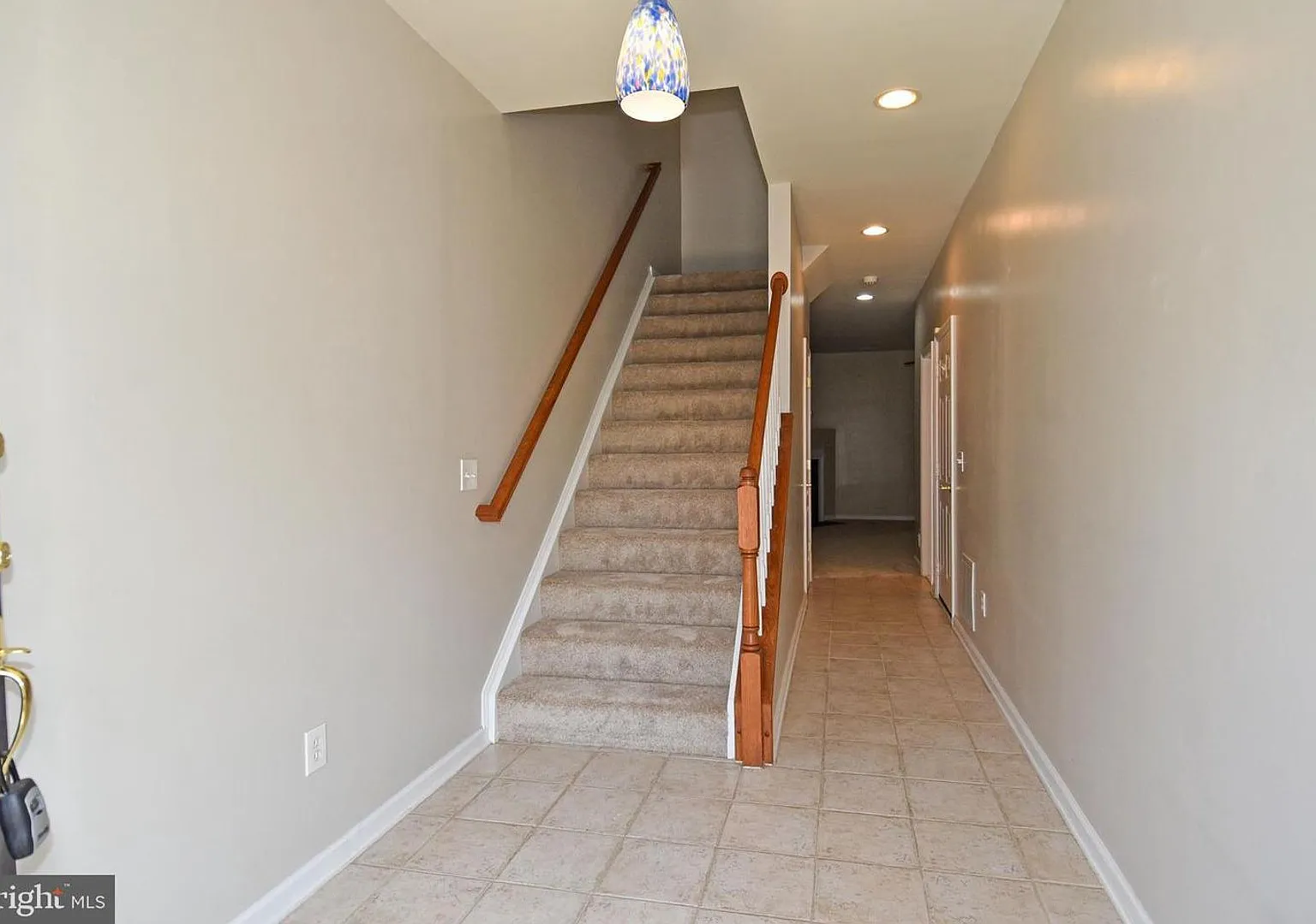 Welcome to this beautifully appointed Alexandria residence, where contemporary design and everyda... — Photo 4