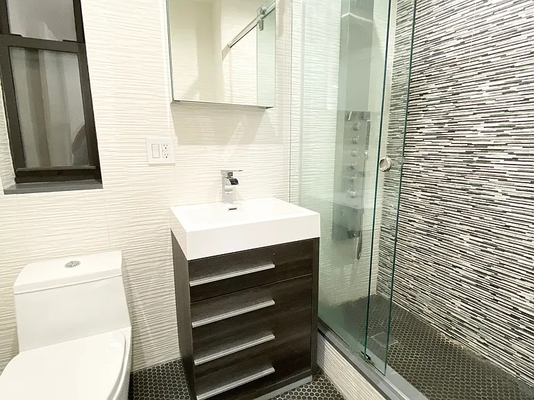80 Delancey St #3-E — Photo 5