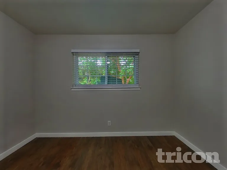 6900 Coronation Ct — Photo 11