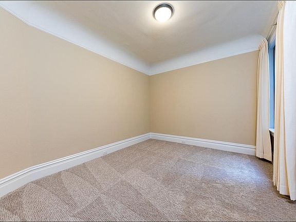 5th image of 1822 Grant Ave Floor 1