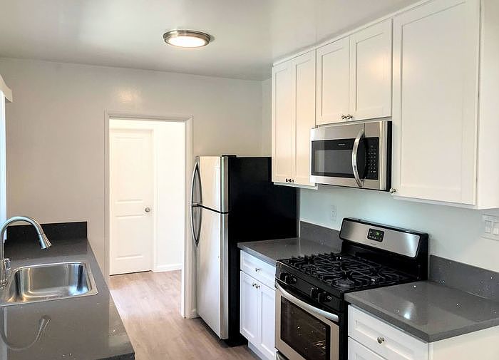 1st image of 11829 Truro Ave