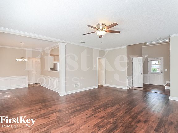 3rd image of 232 Ashland Dr