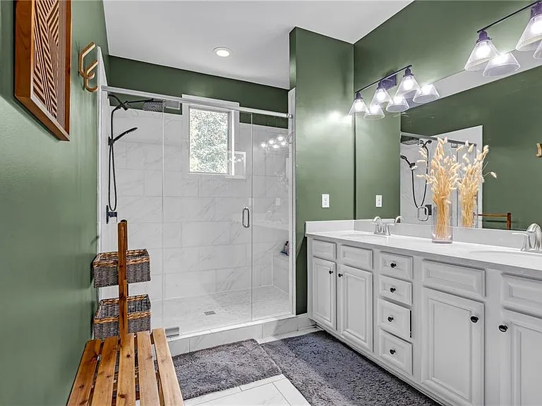 720 Avondale Hills Dr — Photo 31