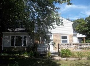 952 S Van Dyke Rd, Bad Axe, MI 48413