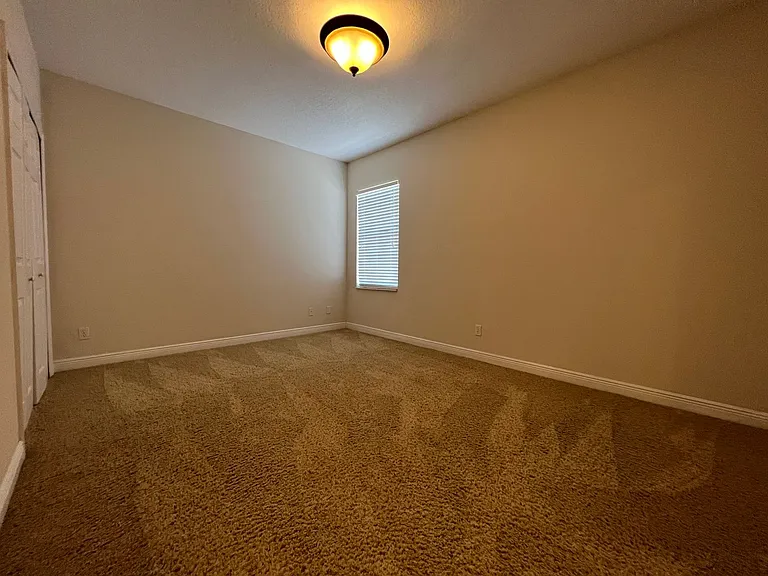 630 Broadoak Loop — Photo 16