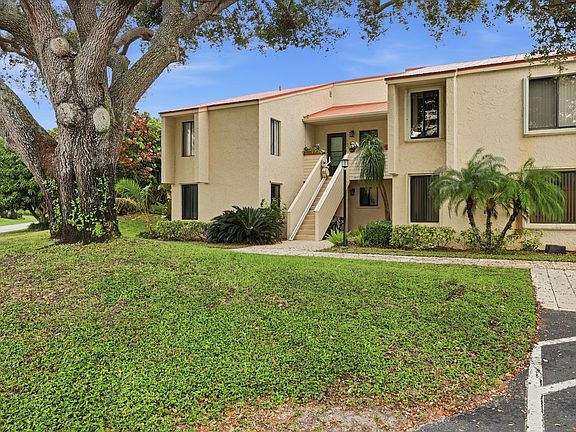 2nd image of 5111 SE Miles Grant Road #102