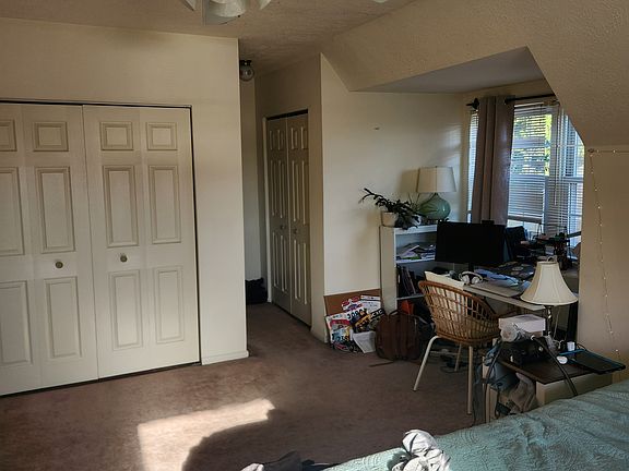 5th image of 143 Oneida St Floor 2
