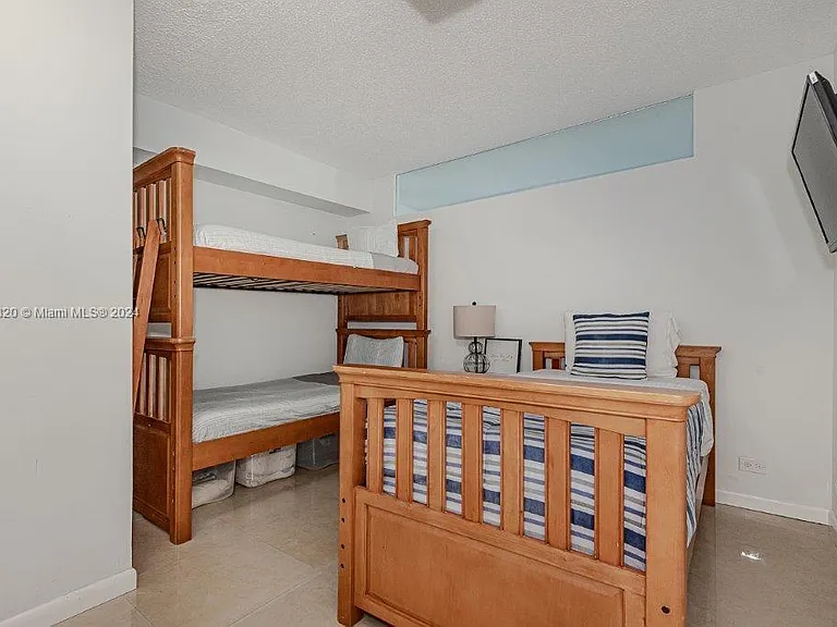 2301 Collins Ave #803 — Photo 15