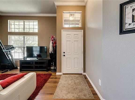 3rd image of 6101 Arden Ct