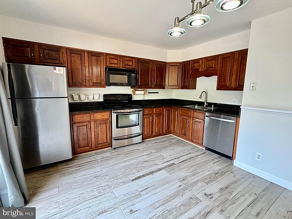5th image of 4878 10th St S