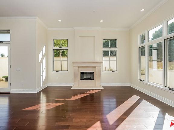 3rd image of 1127 Princeton St #101