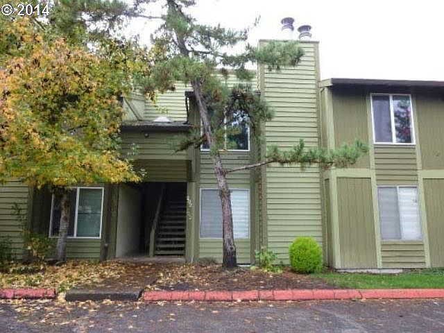 1st image of 2330 SE Brookwood Ave APT 202
