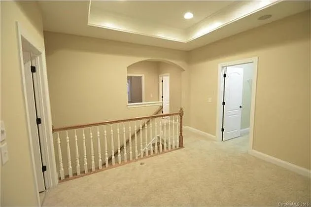 16434 Hawfield Woods Ln — Photo 21