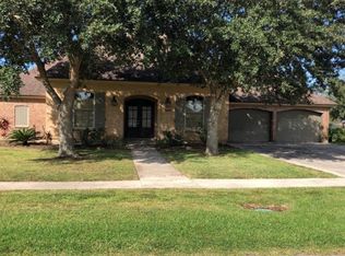 9659 Belle Place Cir, Maurice, LA 70555