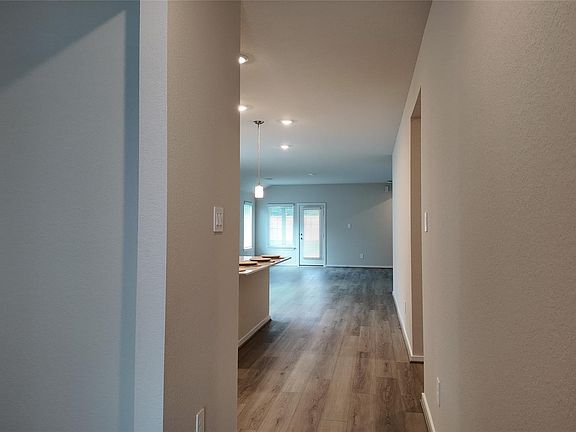 4th image of 16241 Parish Pointe Ct
