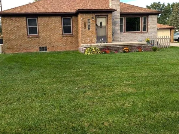 1186 W Midland Rd, Auburn, MI 48611