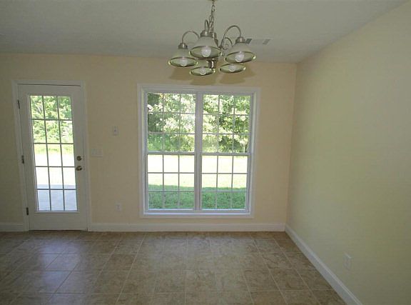 4th image of 262 Lee Road 2086