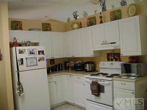 2nd image of 2926 SW Collings Dr