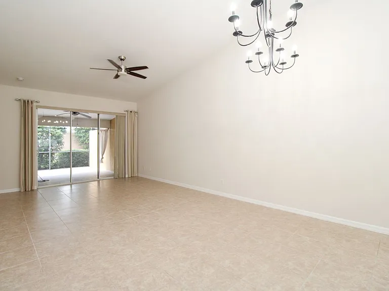 15077 Cortona Way — Photo 22