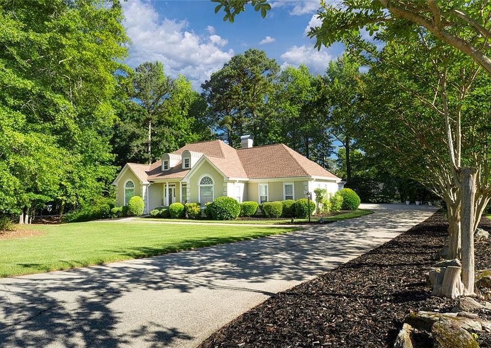 1st image of 7266 Oak Arms Dr