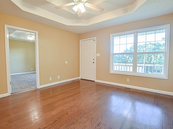3rd image of 351 Donna Dr