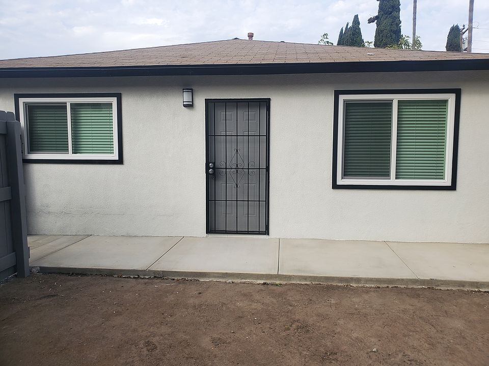 1st image of 14008 Yukon Ave