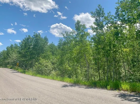 122 Mahogany Way, Thayne, WY 83127
