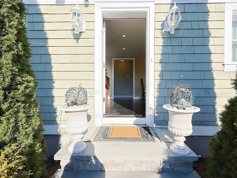 44 S Bedford St — Photo 31