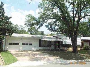 1816 Washington Ln, Augusta, KS 67010