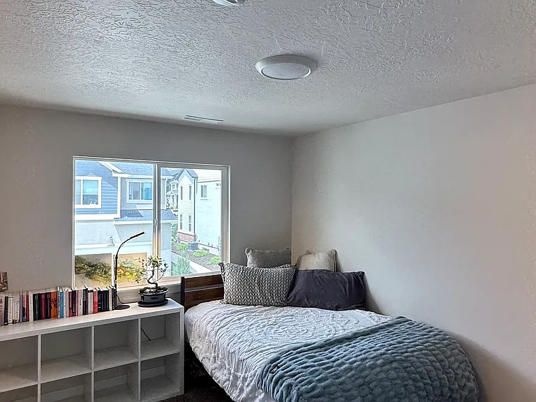 1464 N 3920 W — Photo 12
