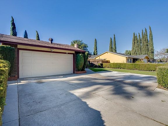 3rd image of 509 Toyon Ave