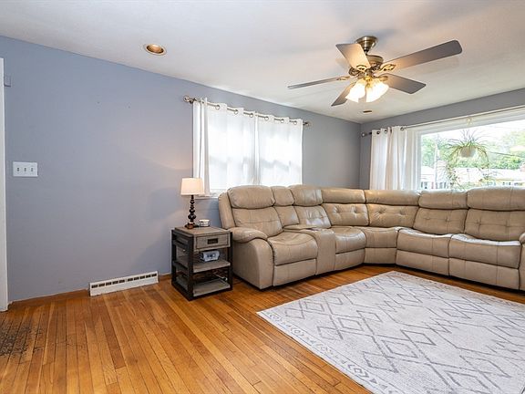 5th image of 78 Tranfaglia Ave