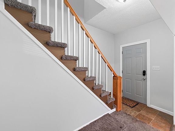 2nd image of 1076 Ross Ave