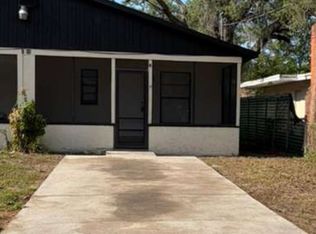 1206 E 99th Ave APT B, Tampa, FL 33612