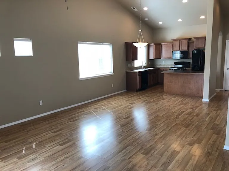 110 Bull Frog Dr — Photo 3