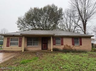 2645 Hillcrest Cir, Horn Lake, MS 38637