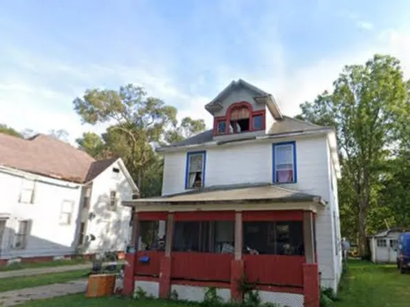 1061 W Decatur St, Decatur, IL 62522