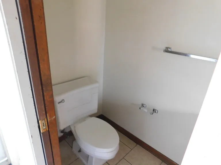 2103 Fendley Dr — Photo 7