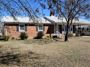 5510 Ramshorn Dr, Fayetteville, NC 28303