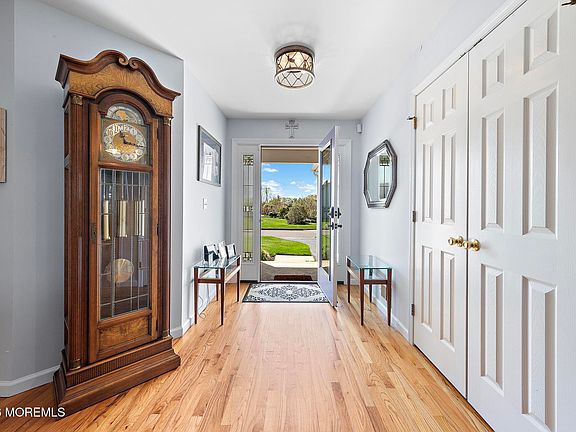 3rd image of 1 Jackson Court