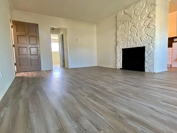5th image of 522 Washington Ave APT 8