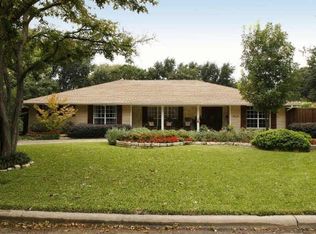 4220 Irvin Simmons Dr, Dallas, TX 75229