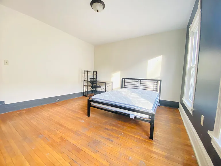 1337 Madison St #A — Photo 30