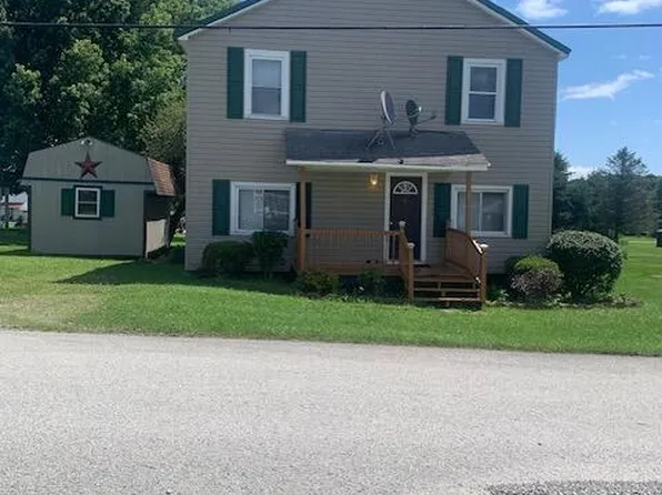 142 3rd St E, Gray, PA 15544