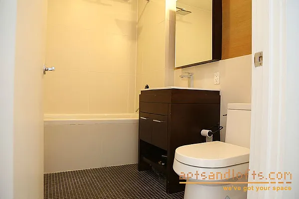 Rented by aptsandlofts.com | media 18