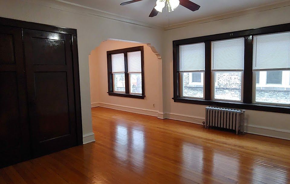 1st image of 227-235 E Townsend St #227-7