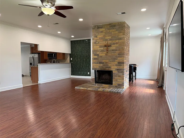 18142 Glenledi Dr — Photo 12