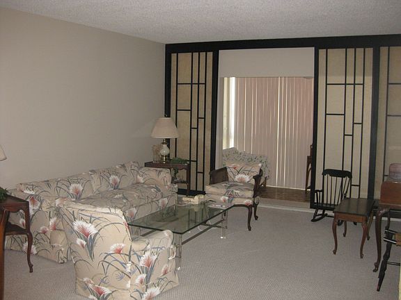 3rd image of 4350 Hillcrest Dr APT 708