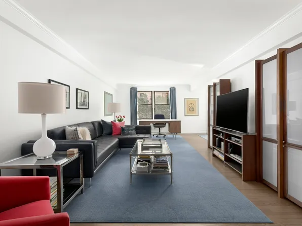 30 East Ninth Street image 1 of 6